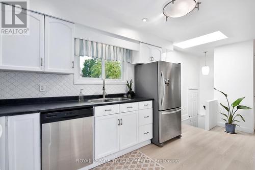 111 Gladstone Avenue, London, ON - Indoor Photo Showing Kitchen With Double Sink