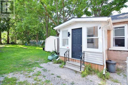 40 Young Street, Woodstock, ON - Outdoor