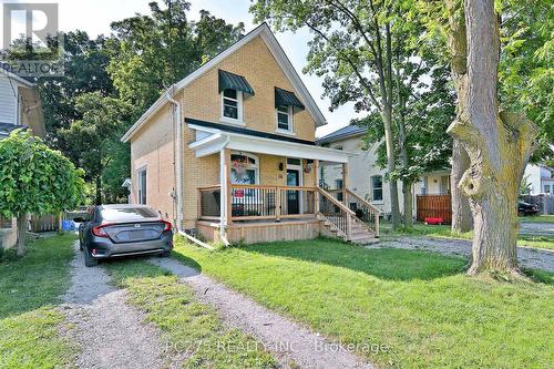 40 Young Street, Woodstock, ON - Outdoor With Deck Patio Veranda