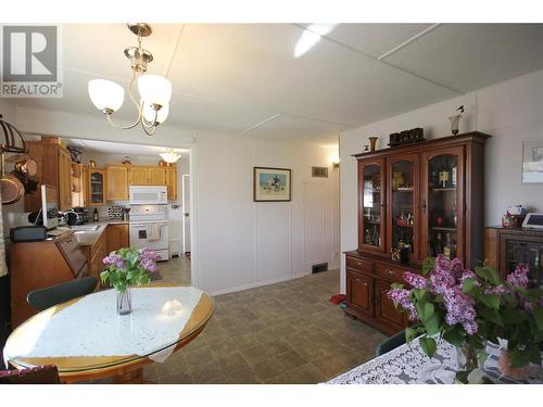 402 Conklin Avenue, Penticton, BC - Indoor Photo Showing Dining Room