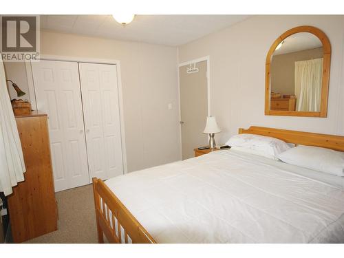 402 Conklin Avenue, Penticton, BC - Indoor Photo Showing Bedroom