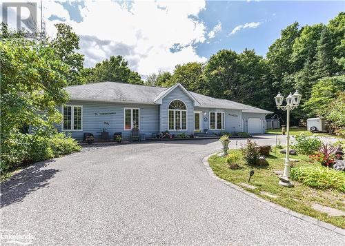 4 Beechwood Crescent, Oro-Medonte, ON - Outdoor With Facade