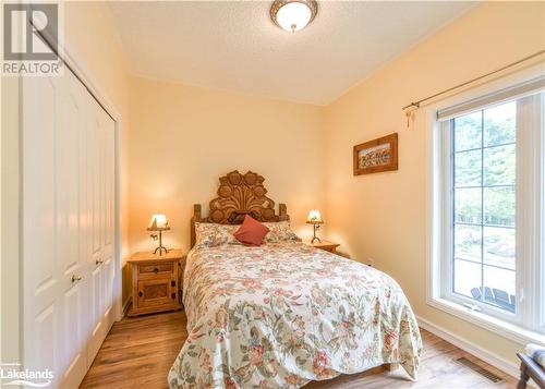 4 Beechwood Crescent, Oro-Medonte, ON - Indoor Photo Showing Bedroom