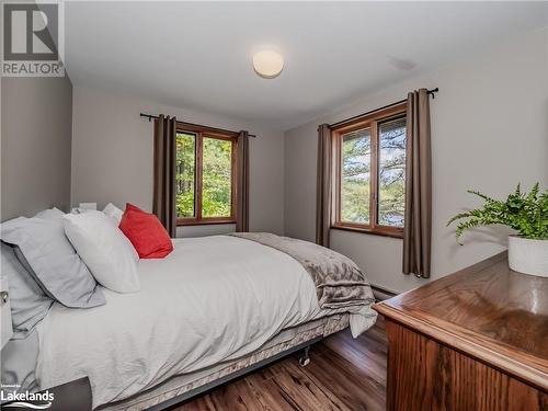 1071 Sunny Lake Road Unit# Unit 1, Gravenhurst, ON - Indoor Photo Showing Bedroom