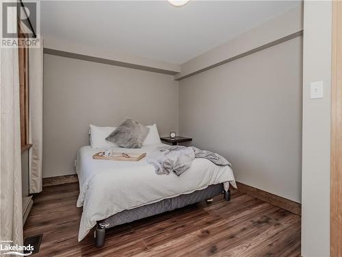 1071 Sunny Lake Road Unit# Unit 1, Gravenhurst, ON - Indoor Photo Showing Bedroom