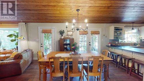 8061 265 Road, Fort St. John, BC - Indoor Photo Showing Dining Room