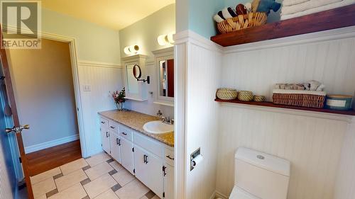 8061 265 Road, Fort St. John, BC - Indoor Photo Showing Bathroom