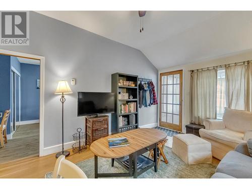 1643 8Th Avenue, Prince George, BC - Indoor Photo Showing Living Room