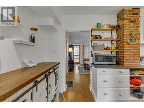 1643 8Th Avenue, Prince George, BC - Indoor Photo Showing Kitchen