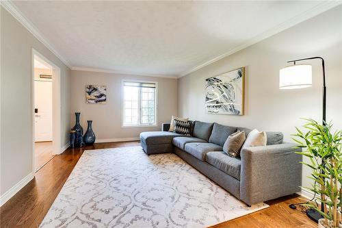 463 Wicklow Road, Burlington, ON - Indoor Photo Showing Living Room