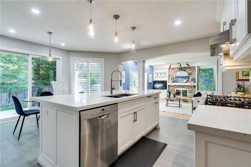 463 Wicklow Road, Burlington, ON - Indoor Photo Showing Kitchen With Double Sink With Upgraded Kitchen