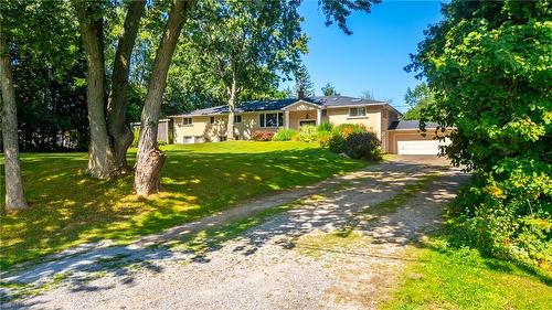 2159 Britannia Road, Burlington, ON - Outdoor