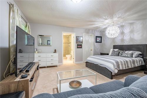 2159 Britannia Road, Burlington, ON - Indoor Photo Showing Bedroom