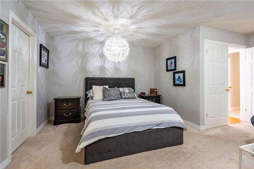 2159 Britannia Road, Burlington, ON - Indoor Photo Showing Bedroom