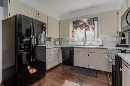 2142 Side Road 1, Burlington, ON - Indoor Photo Showing Kitchen With Double Sink