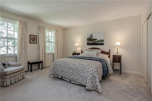 2142 Side Road 1, Burlington, ON - Indoor Photo Showing Bedroom