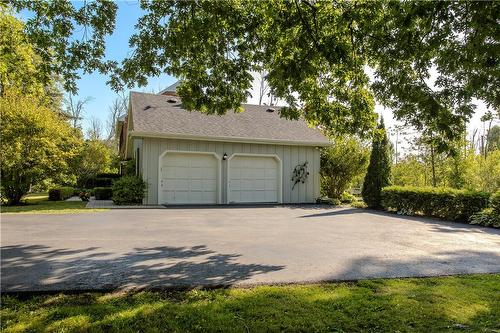 2142 Side Road 1, Burlington, ON - Outdoor