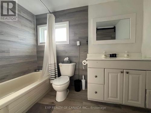 161 Middleton Avenue, Timmins (Timmins South - East), ON - Indoor Photo Showing Bathroom