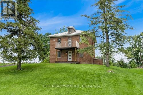 2970 Bay Road, Prescott And Russell, ON - Outdoor With Balcony