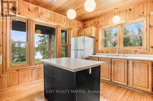 2970 Bay Road, Prescott And Russell, ON - Indoor Photo Showing Kitchen With Double Sink