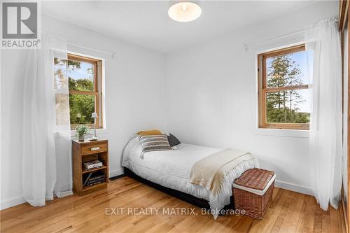 2970 Bay Road, Prescott And Russell, ON - Indoor Photo Showing Bedroom