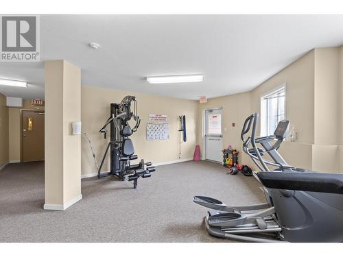 769 Klo Road Unit# 413, Kelowna, BC - Indoor Photo Showing Gym Room