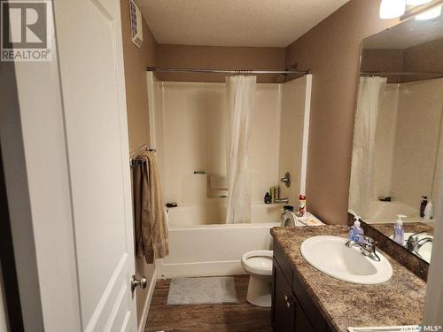 520 Toronto Street, Regina, SK - Indoor Photo Showing Bathroom