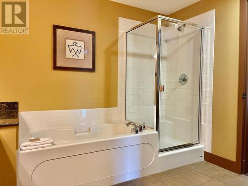 1200 Rancher Creek Road Unit# 448, Osoyoos, BC - Indoor Photo Showing Bathroom