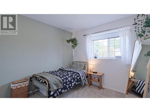 1875 Aitkins Court, Kelowna, BC - Indoor Photo Showing Bedroom