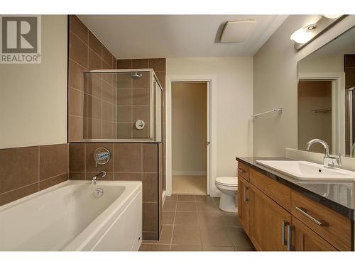 3229 Skyview Lane Unit# 208, West Kelowna, BC - Indoor Photo Showing Bathroom