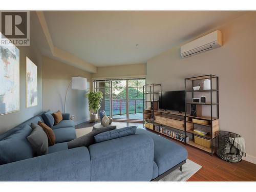 3229 Skyview Lane Unit# 208, West Kelowna, BC - Indoor Photo Showing Living Room