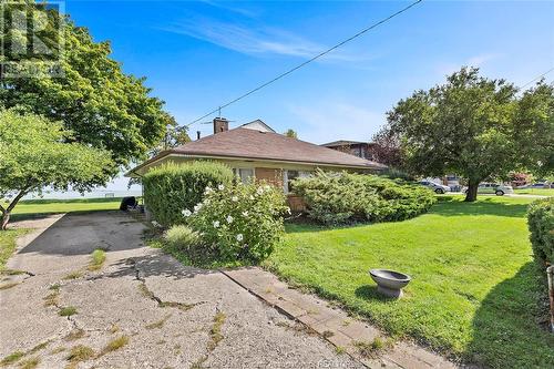 11280 Riverside Drive East, Windsor, ON 