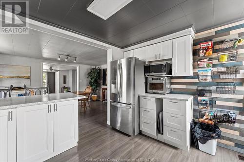 165 Park Street, Amherstburg, ON - Indoor Photo Showing Kitchen