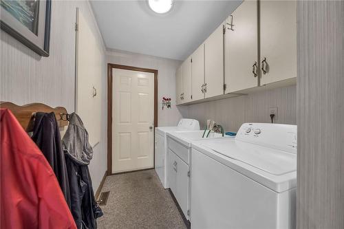 3 Shoreline Crescent, Grimsby, ON - Indoor Photo Showing Laundry Room