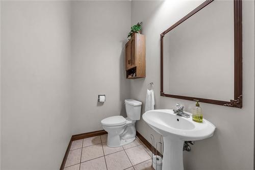 3 Shoreline Crescent, Grimsby, ON - Indoor Photo Showing Bathroom