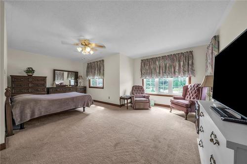 3 Shoreline Crescent, Grimsby, ON - Indoor Photo Showing Bedroom