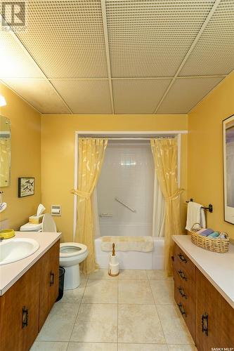 3005 Angus Street, Regina, SK - Indoor Photo Showing Bathroom