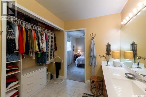 3005 Angus Street, Regina, SK - Indoor Photo Showing Bathroom