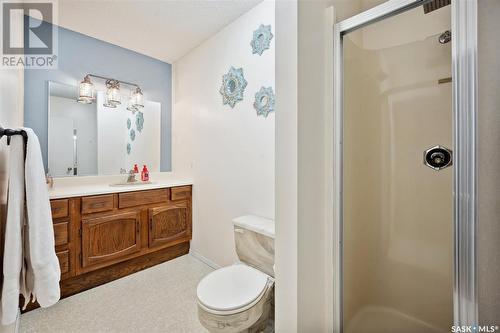 2722 Jarvis Drive, Saskatoon, SK - Indoor Photo Showing Bathroom