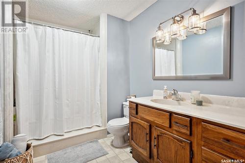 2722 Jarvis Drive, Saskatoon, SK - Indoor Photo Showing Bathroom