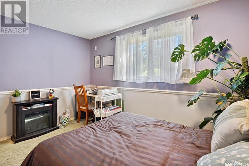 2722 Jarvis Drive, Saskatoon, SK - Indoor Photo Showing Bedroom