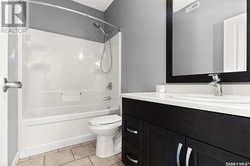 15 Stardust Bay, White City, SK - Indoor Photo Showing Bathroom