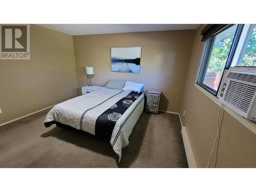 2429 Ethel Street, Kelowna, BC - Indoor Photo Showing Bedroom