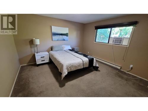 2429 Ethel Street, Kelowna, BC - Indoor Photo Showing Bedroom