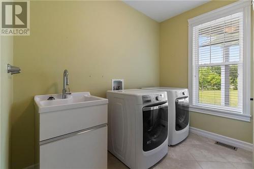 150 Saffron, Irishtown, NB - Indoor Photo Showing Laundry Room