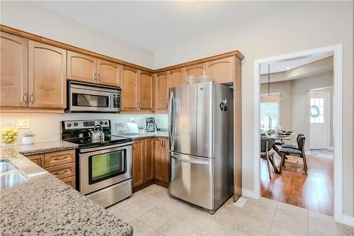 37 Moonbeam Drive, Hamilton, ON - Indoor Photo Showing Kitchen With Stainless Steel Kitchen