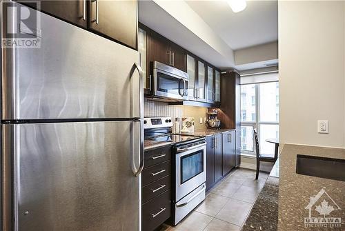 242 Rideau Street Unit#801, Ottawa, ON - Indoor Photo Showing Kitchen With Upgraded Kitchen