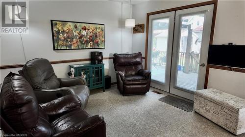 95 Dunedin Drive, Brussels, ON - Indoor Photo Showing Living Room