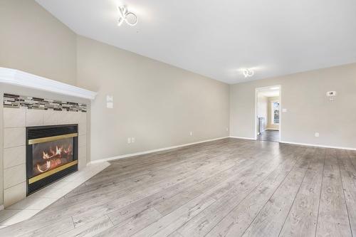 6-1120 Guisachan Road, Kelowna, BC - Indoor With Fireplace