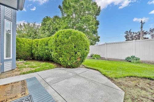 6-1120 Guisachan Road, Kelowna, BC - Outdoor